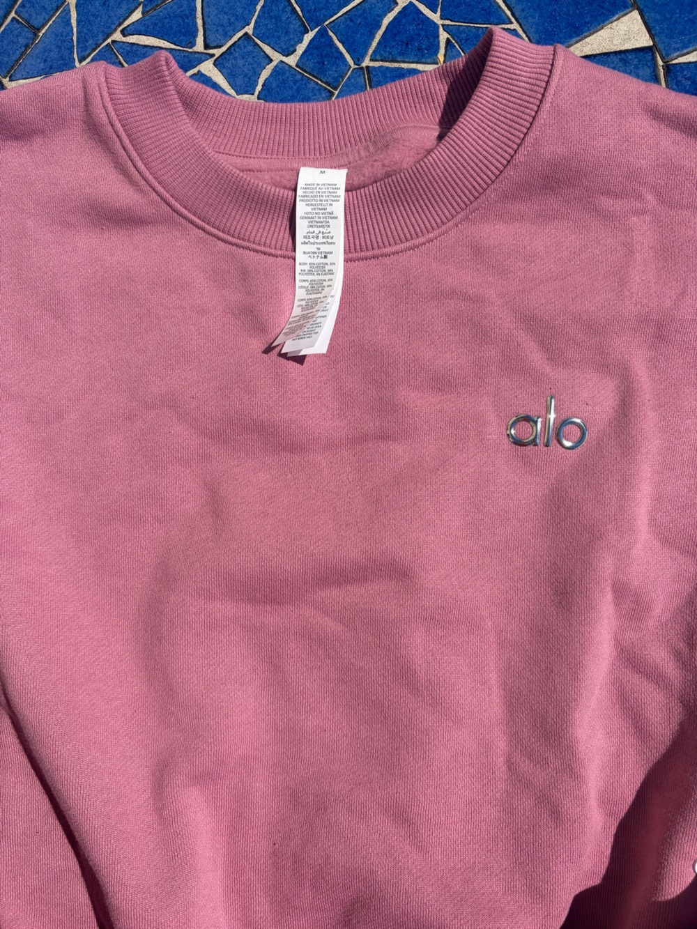 Alo Yoga Accolade Wild Rose Pink Sweatshirt & Short Set NWT Size Medium - Picture 6 of 9